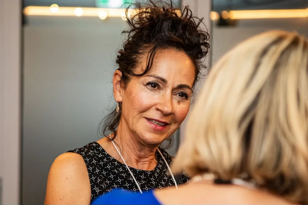 Connecting Leaders